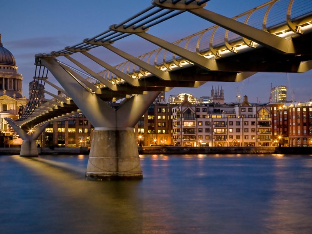 london thames bridge 1024 x 768