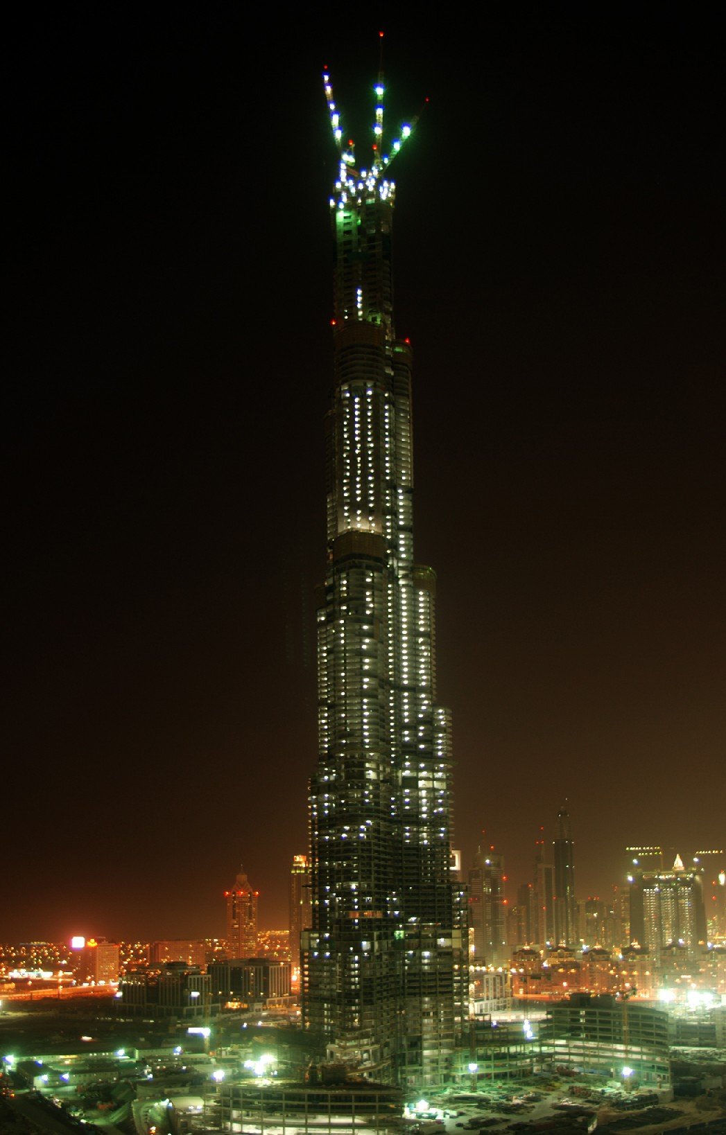 dubai burj tallest building in the world night