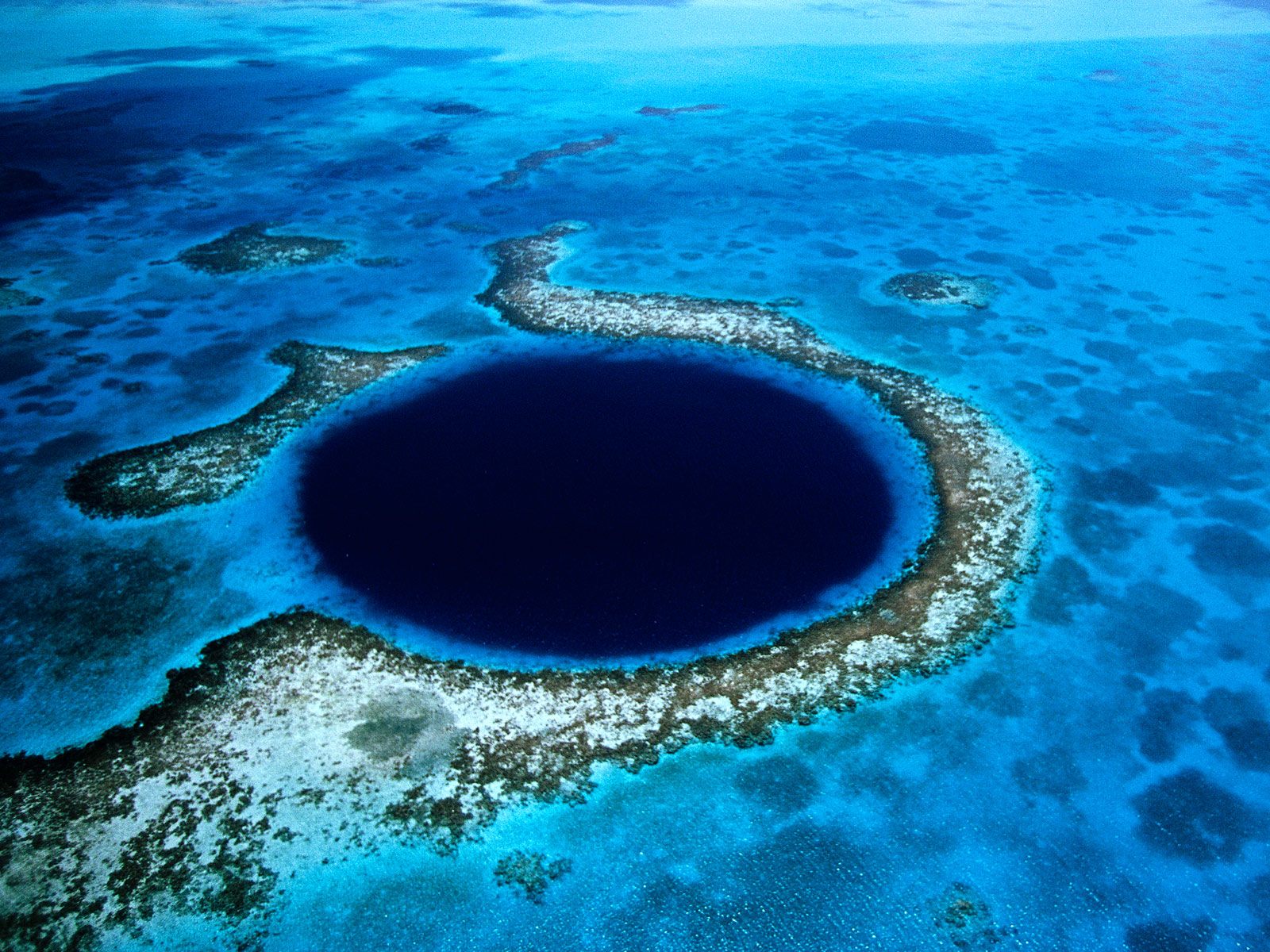 Blue Hole Lighthouse Reef Belize