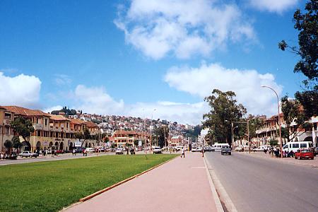 Madagascar-Antananarivo-street